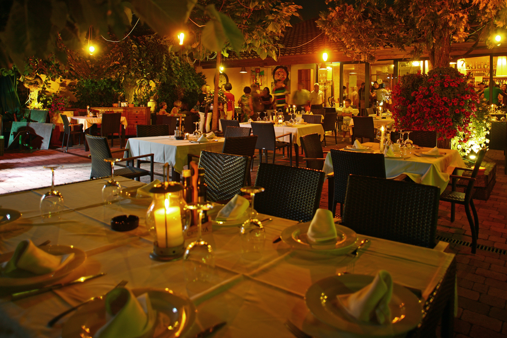 Restaurante La Zingara87. Terraza